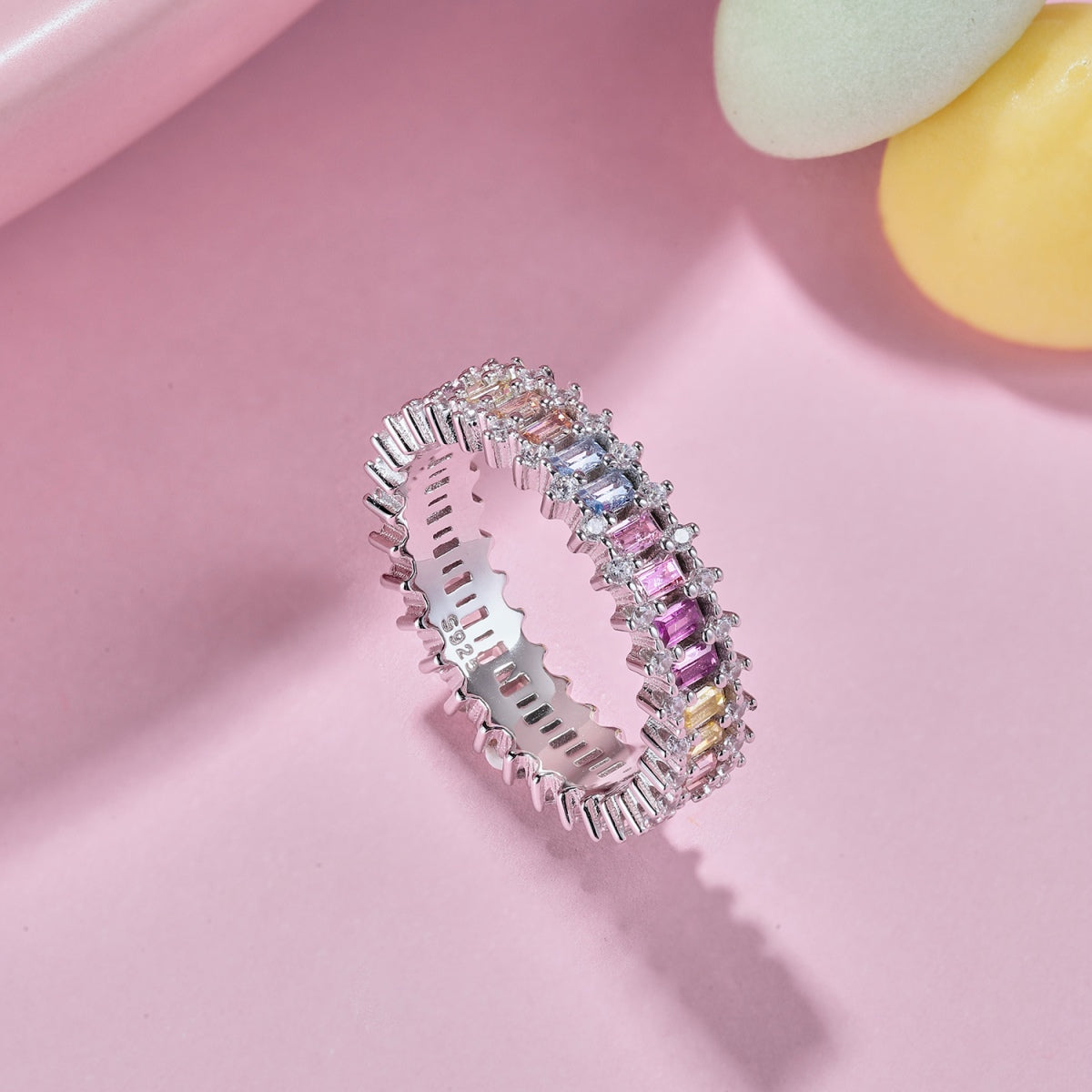 [Solara Jewelry]Splashy Ornate Emerald Cut Cocktail Ring
