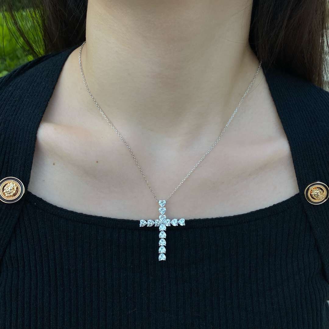 [Solara Jewelry]Radiant Cross Shape Necklace