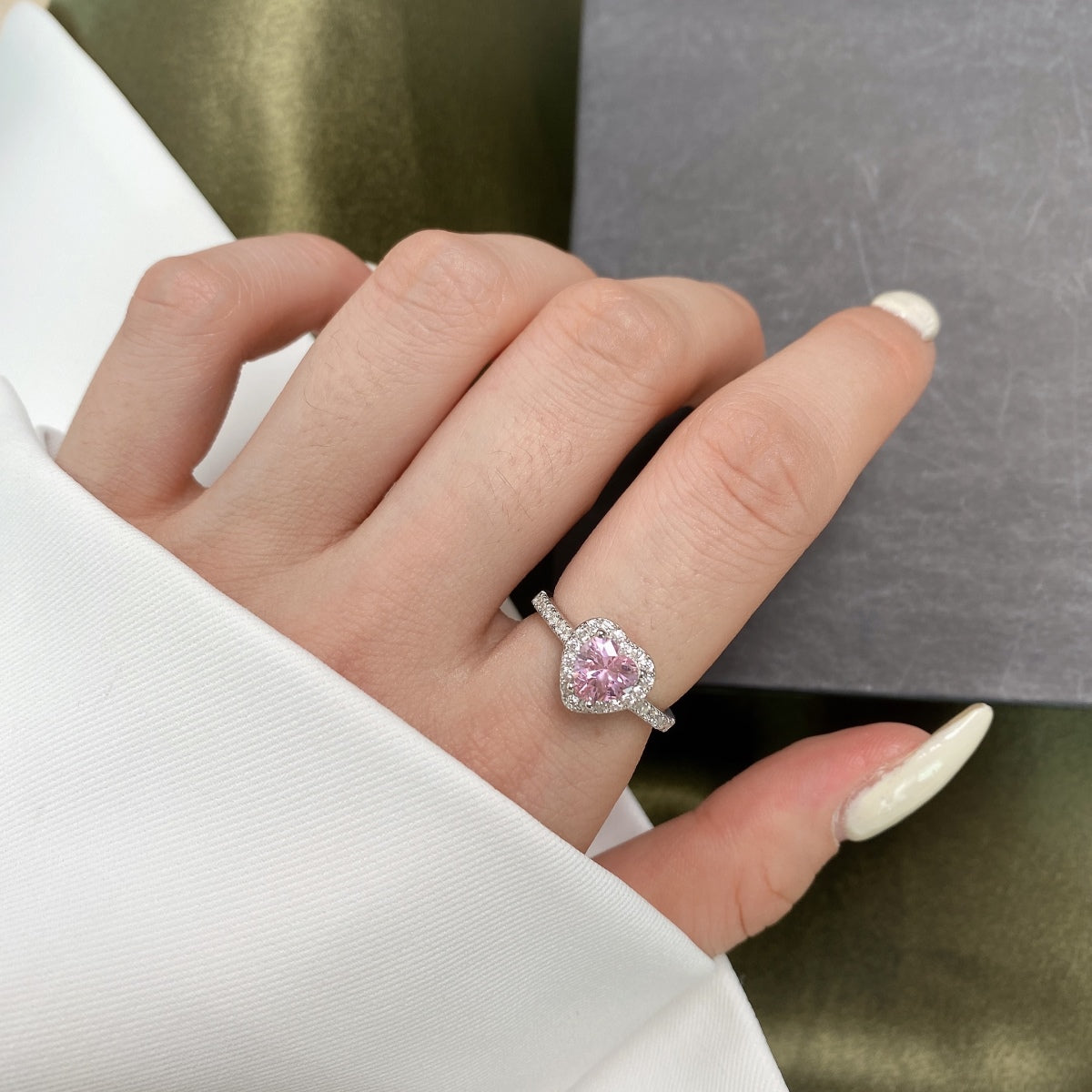 [Solara Jewelry]Eternity Splashy Romantic Heart Shape Lover Ring