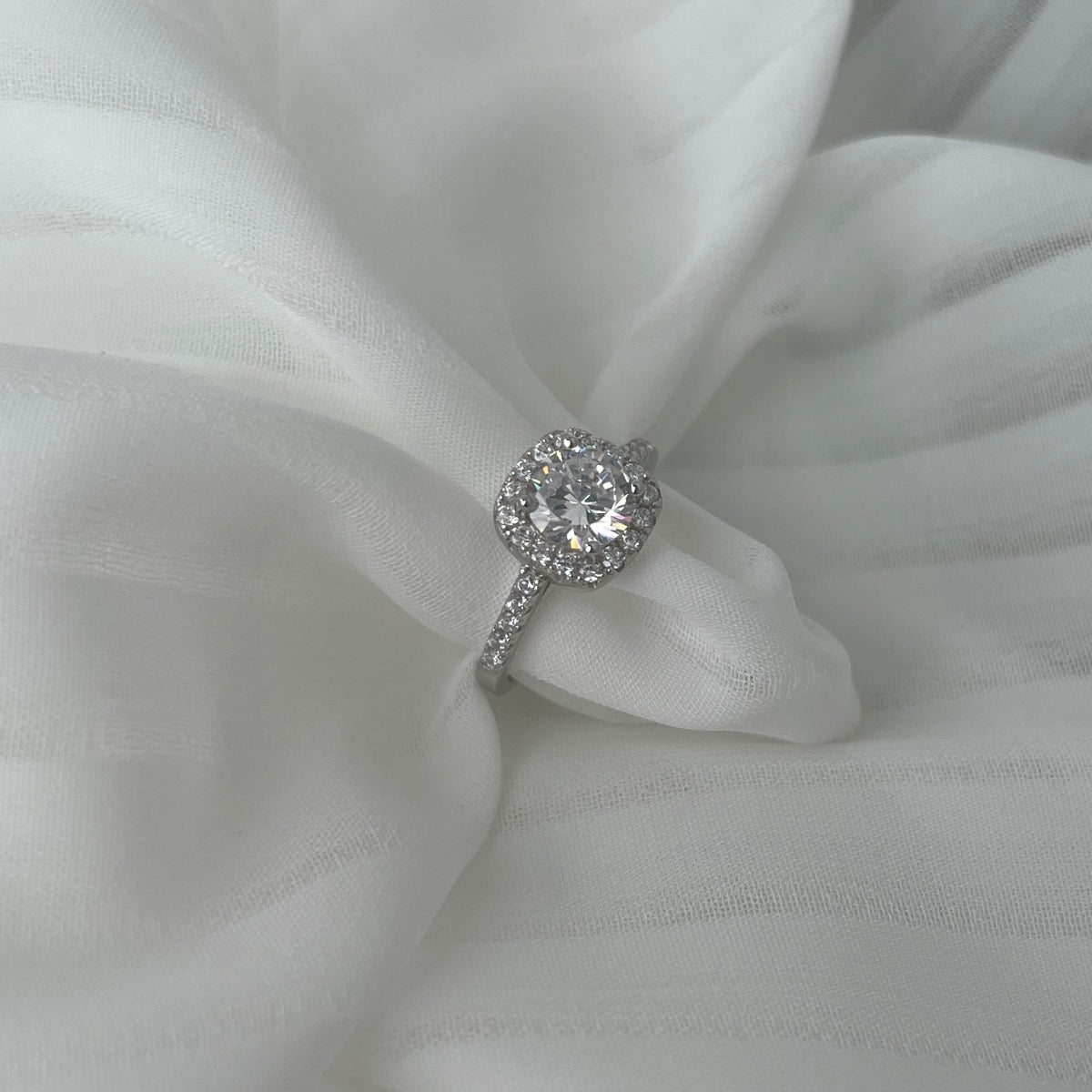 [Solara Jewelry]Dazzling Resplendent Round Cut Wedding Ring
