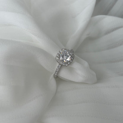 [Solara Jewelry]Dazzling Resplendent Round Cut Wedding Ring