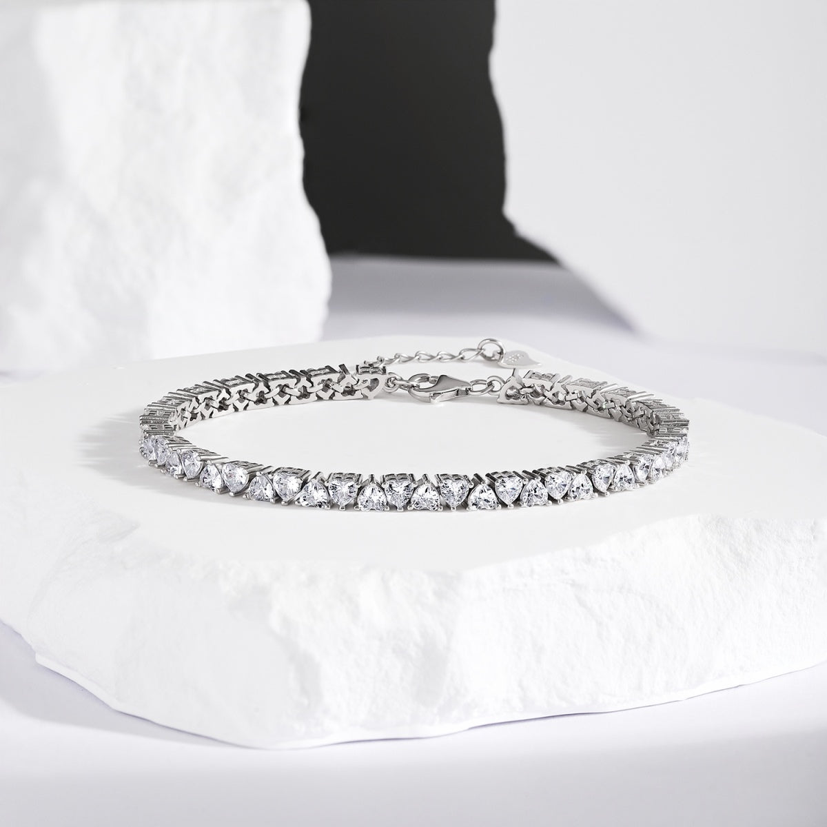 [Solara Jewelry]Dazzling Romantic Heart Shape Lover Bracelet