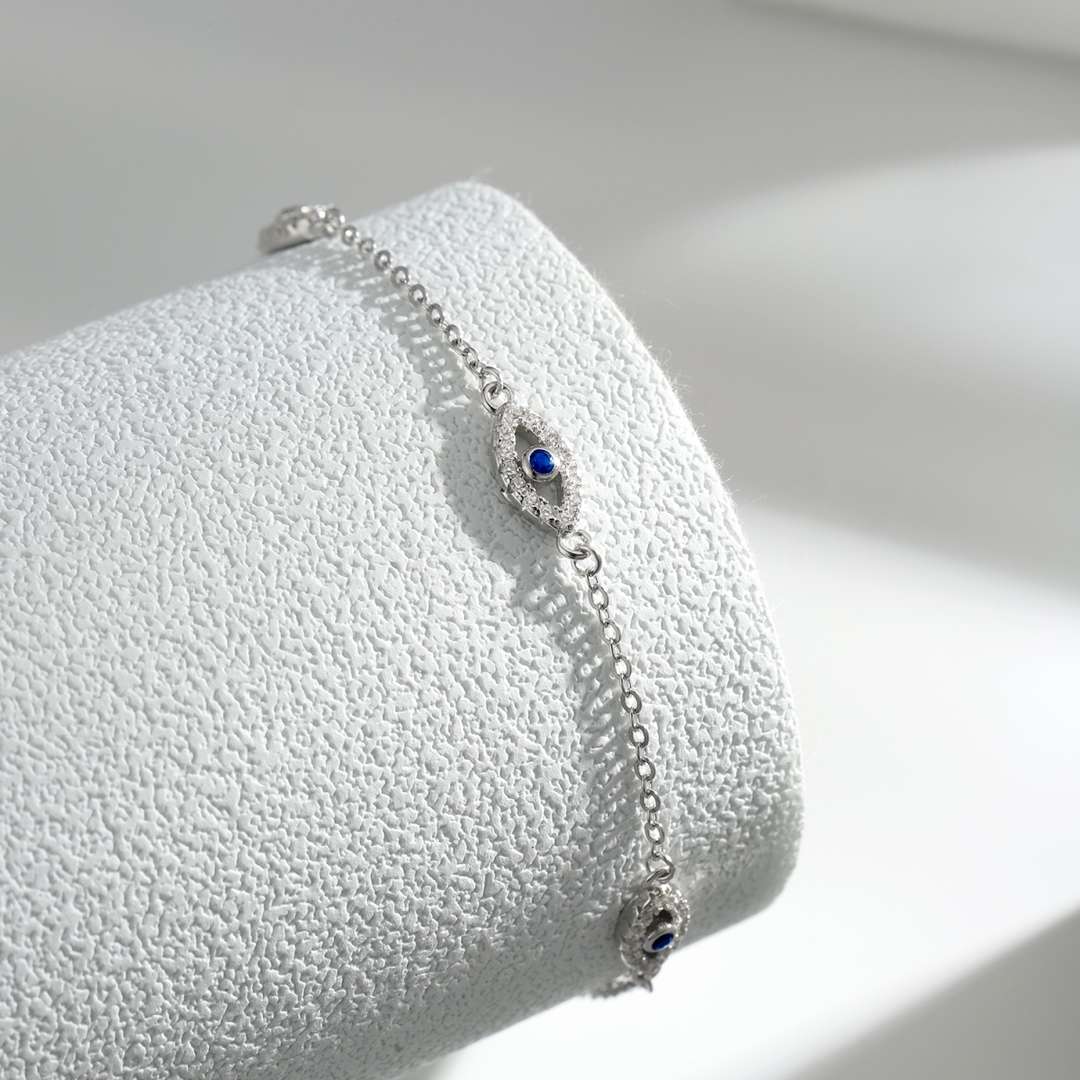 [Solara Jewelry]Evil Eye Shape Pendent Necklace