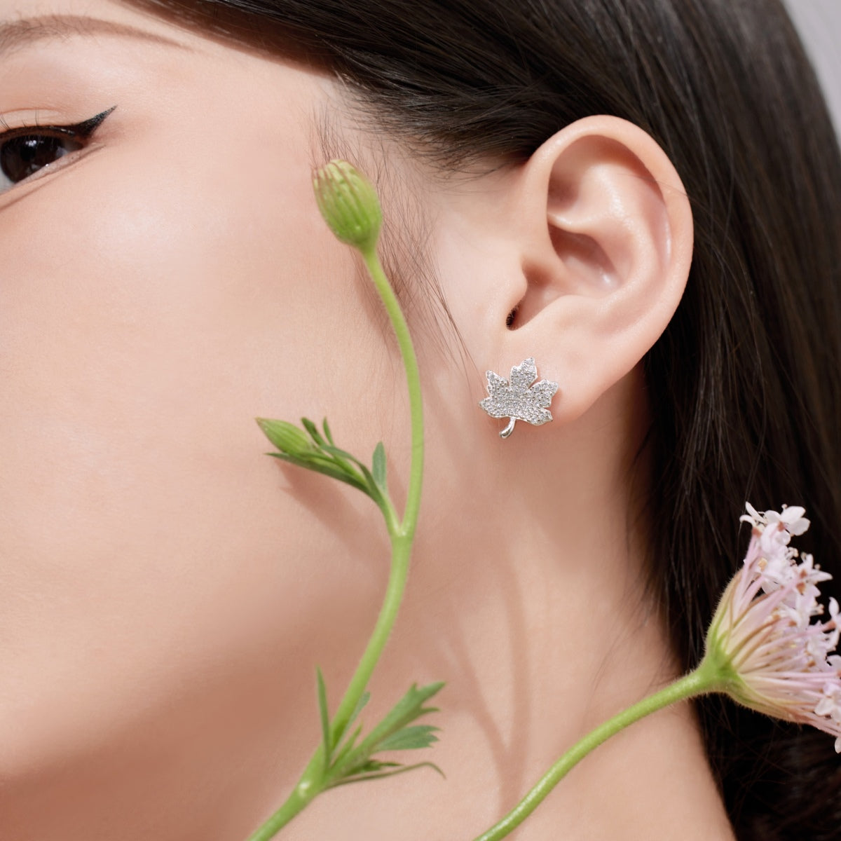 [Solara Jewelry]Exquisite Maple Leaf Design Earrings