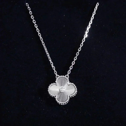 [Solara Jewelry]CLOVER  15MM DIAMOND LASER NECKLACE SILVER