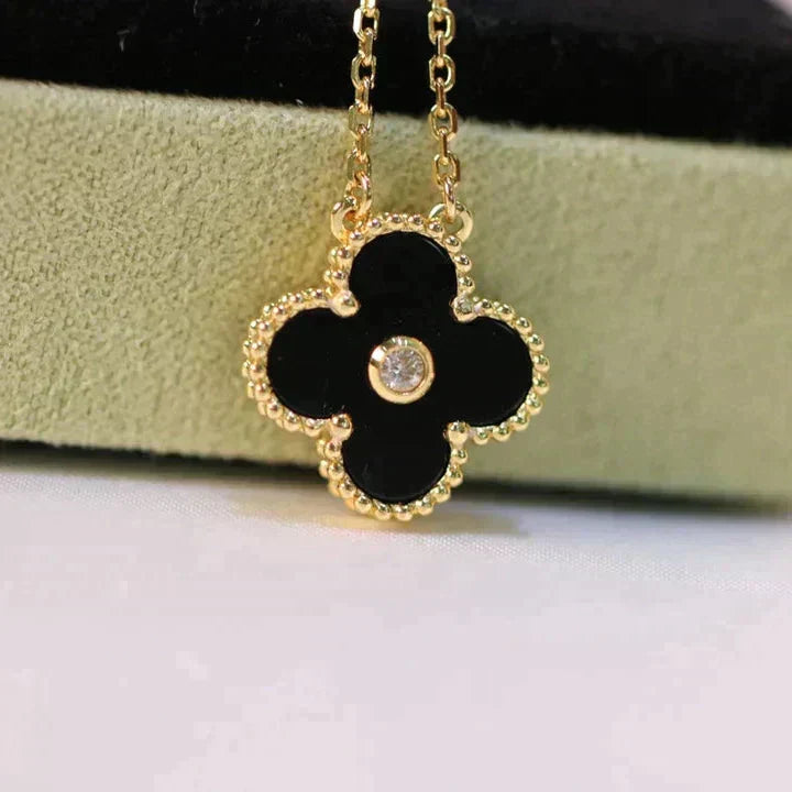 [Solara Jewelry]CLOVER 15MM DIAMOND ONYX NECKLACE