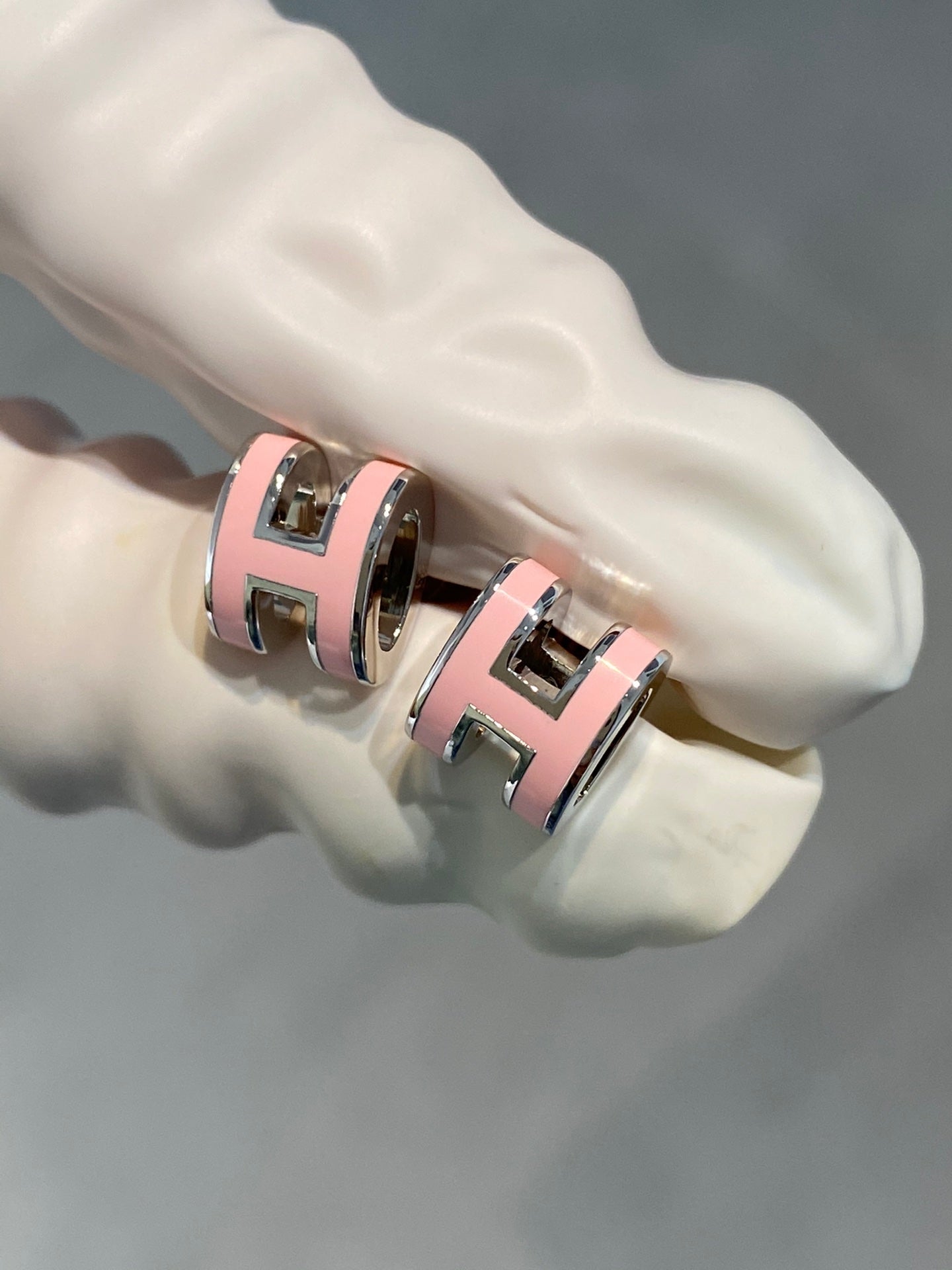 [Solara Jewelry]MINI POP H SILVER EARRINGS PINK