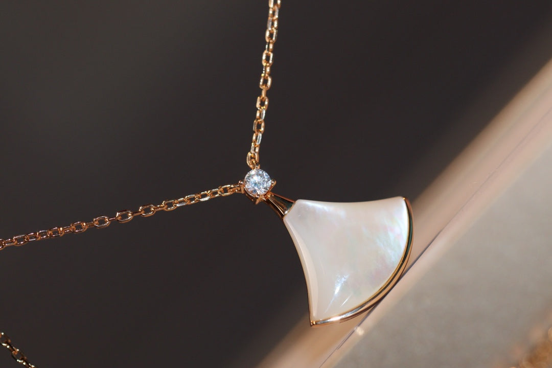 [Solara Jewelry]DREAM NECKLACE WHITE MOP PINK GOLD 1 DIAMOND