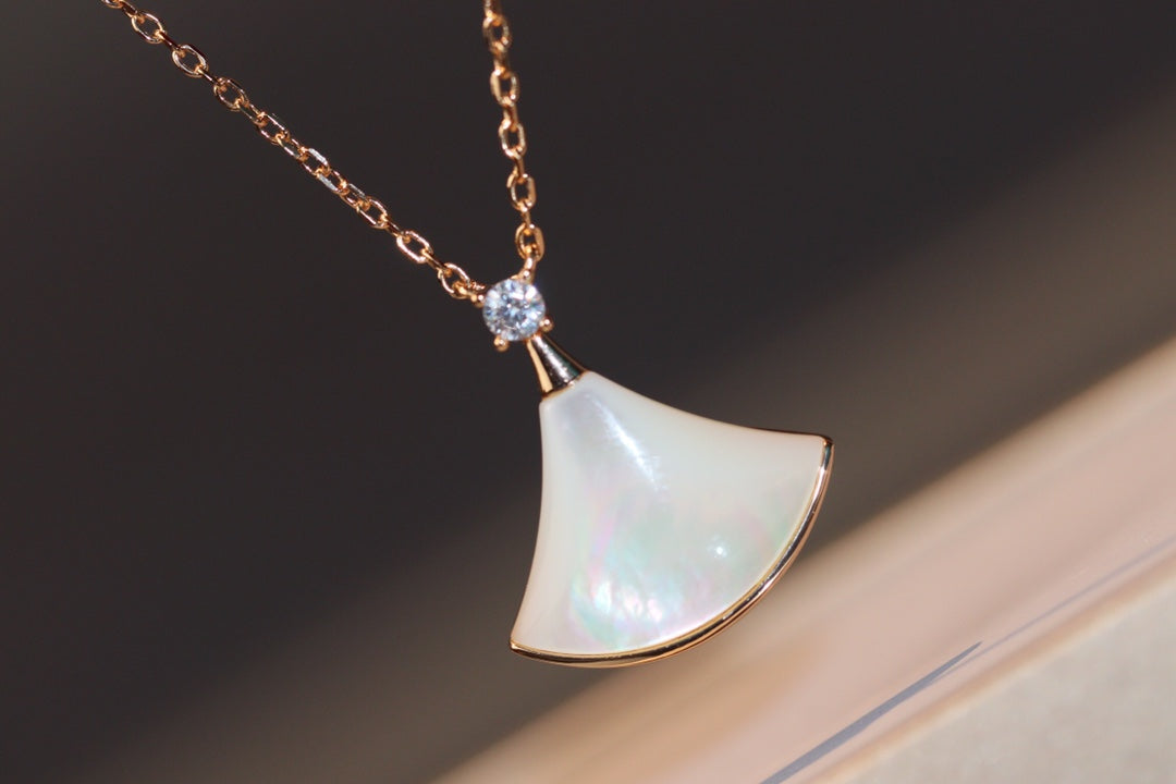 [Solara Jewelry]DREAM NECKLACE WHITE MOP PINK GOLD 1 DIAMOND