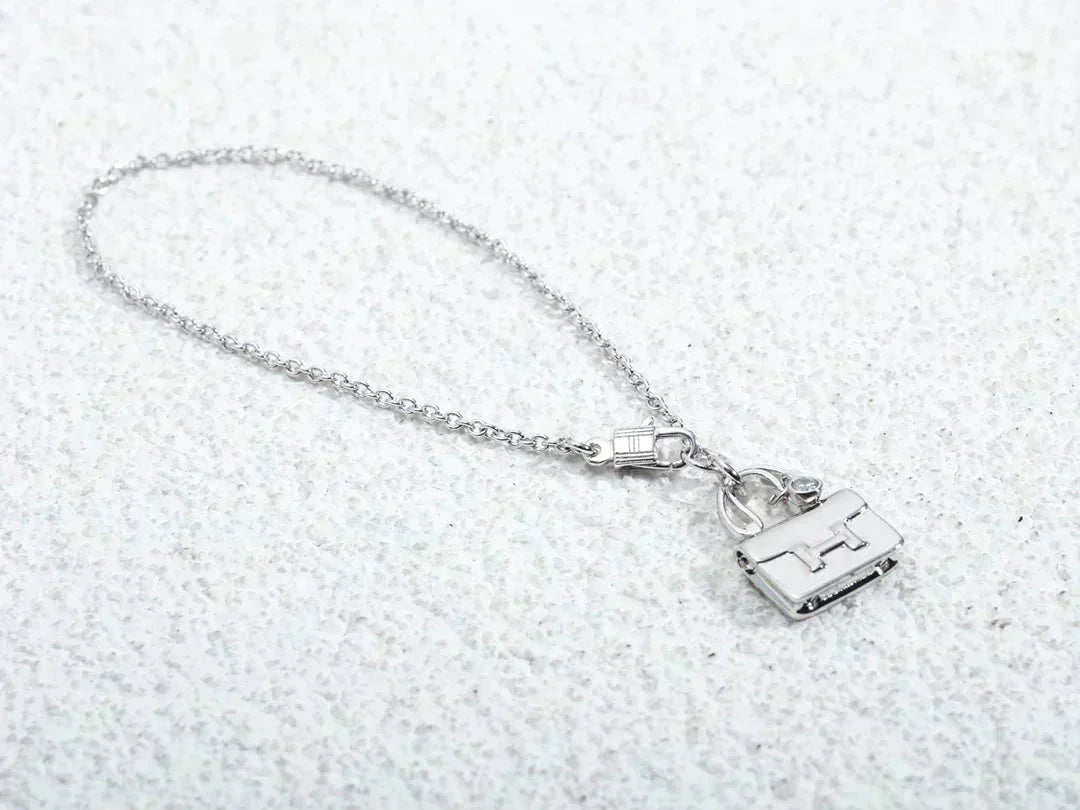[Solara Jewelry]AMULETTE PEDANT SILVER NECKLACE