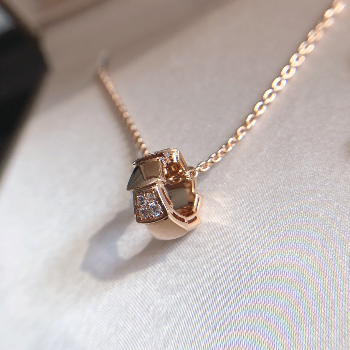 [Solara Jewelry]SERPENTI PEDANT DIAMOND PINK GOLD NECKLACE