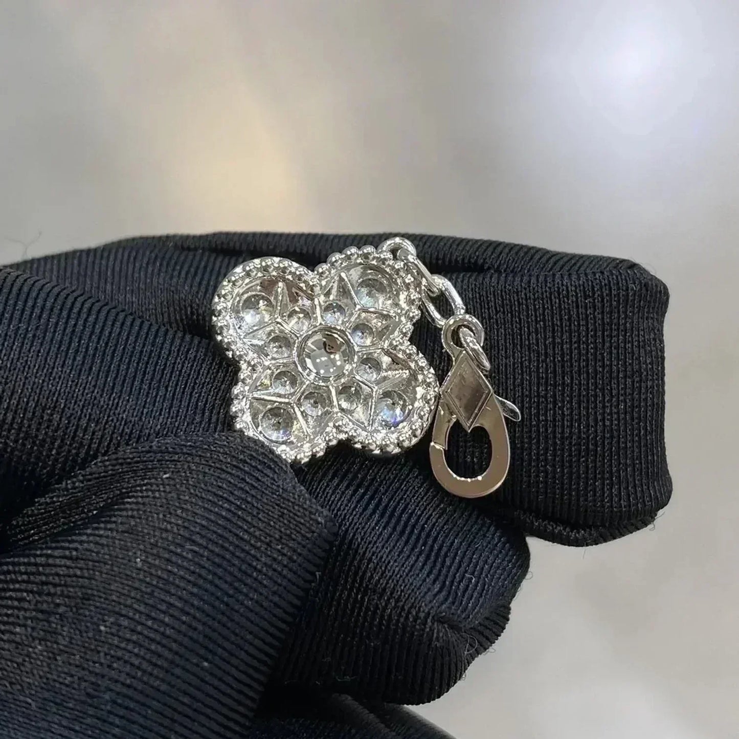 [Solara Jewelry]CLOVER 5 MOTIFS  DIAMOND BRACELET SILVER