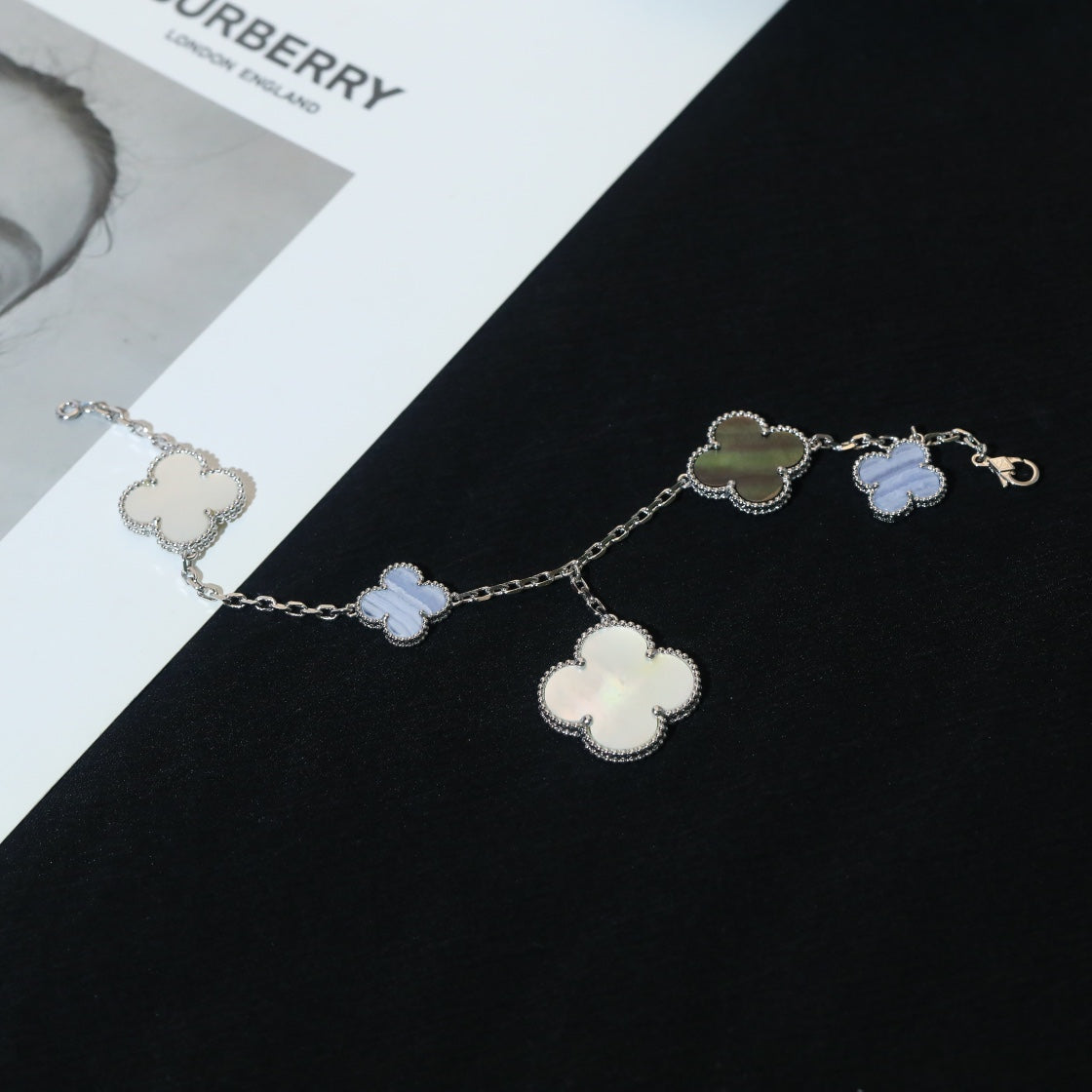 [Solara Jewelry]CLOVER BRACELET 5 MOTIFS MOP CHALCEDONY SILVER