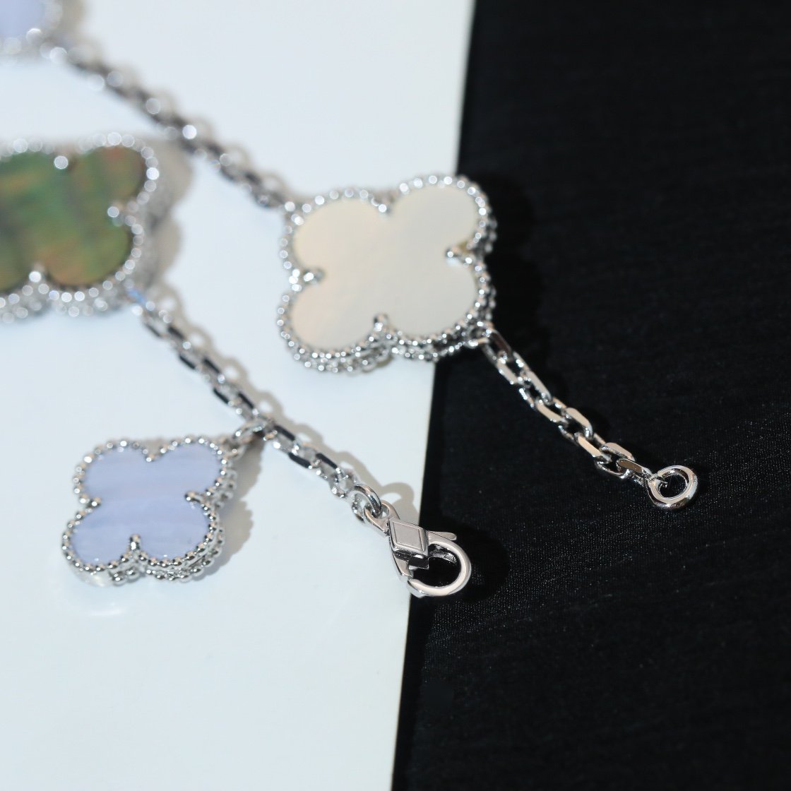 [Solara Jewelry]CLOVER BRACELET 5 MOTIFS MOP CHALCEDONY SILVER