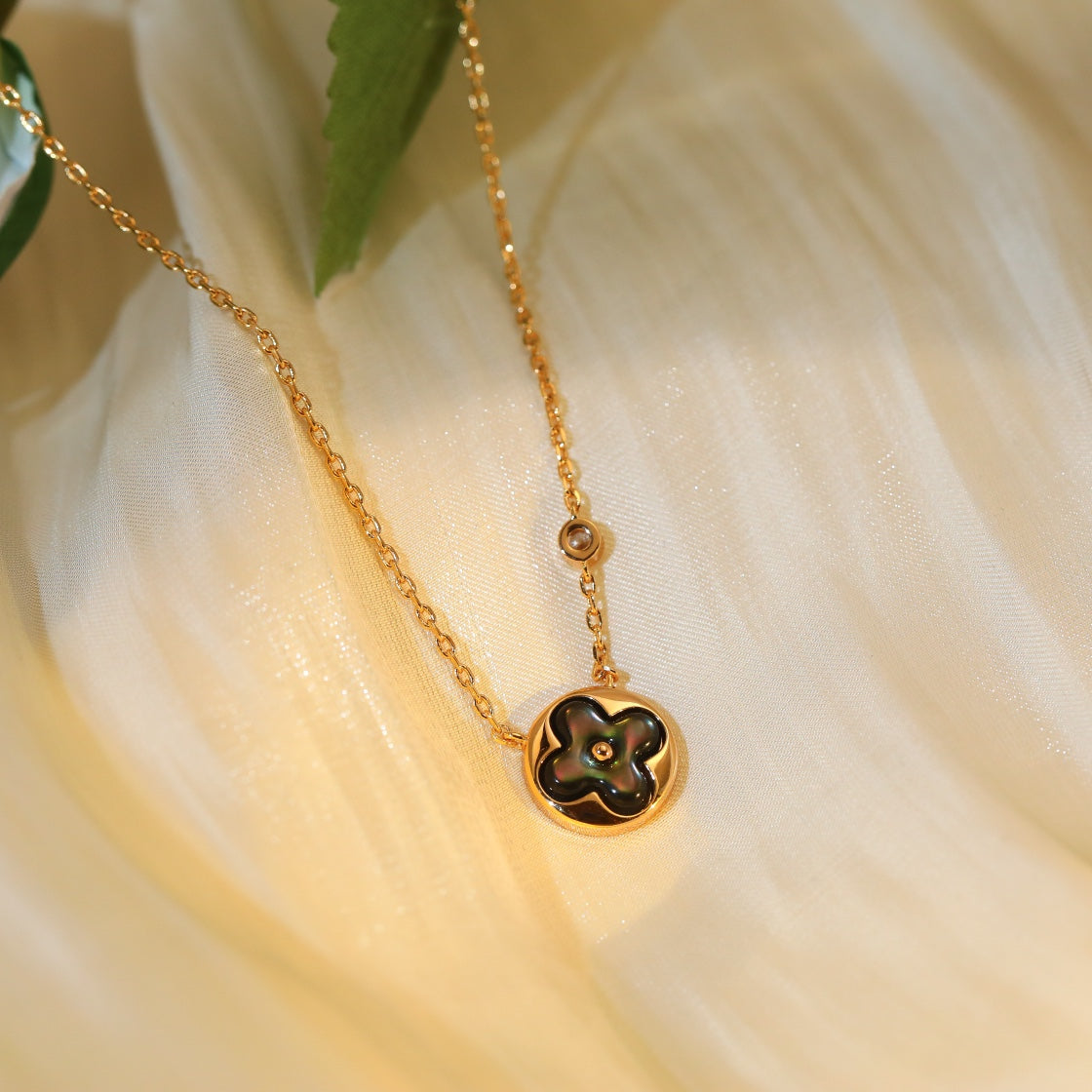 [Solara Jewelry]SUN PEDANT PINK GOLD 1 DIAMOND NECKLACE