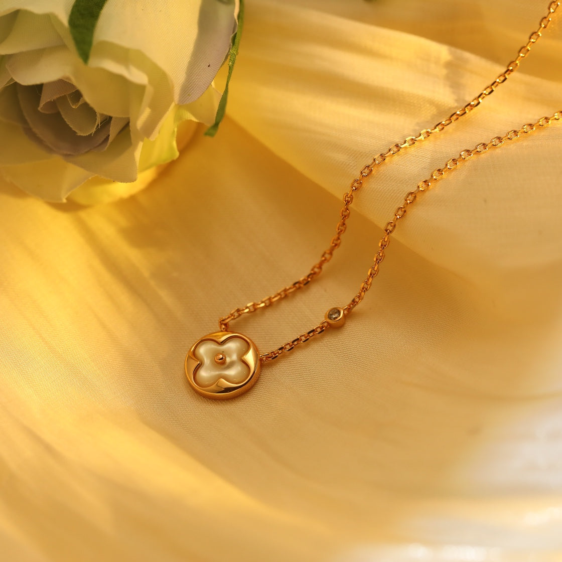 [Solara Jewelry]SUN PEDANT PINK GOLD 1 DIAMOND NECKLACE