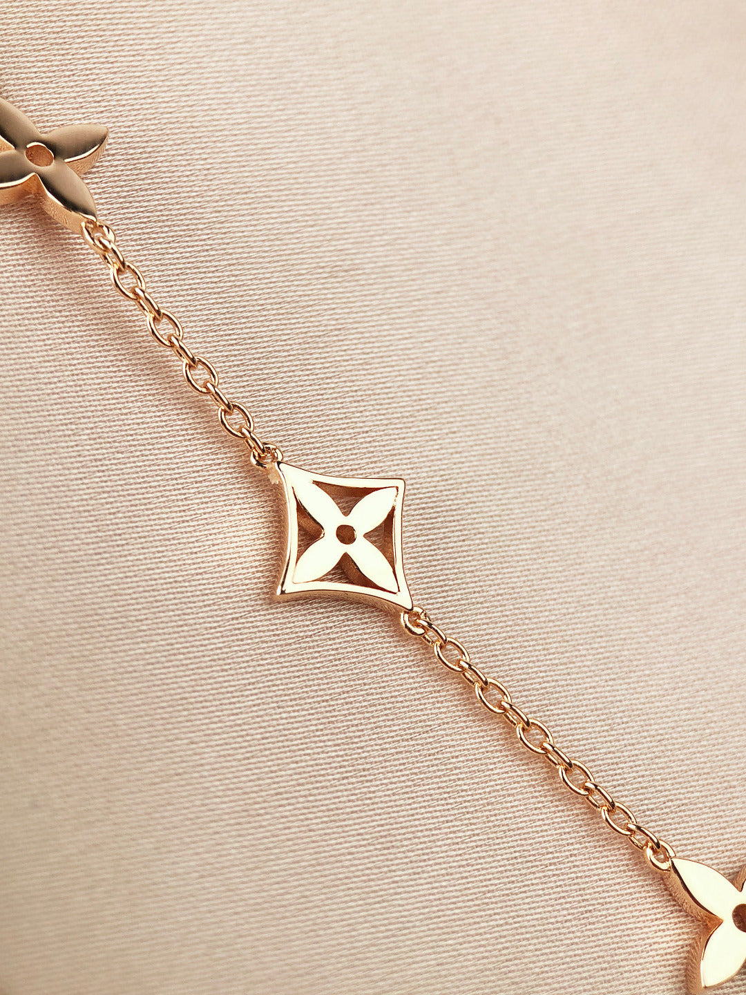 [Solara Jewelry]STAR AND SUN 7 MOTIFS GOLD BRACELET