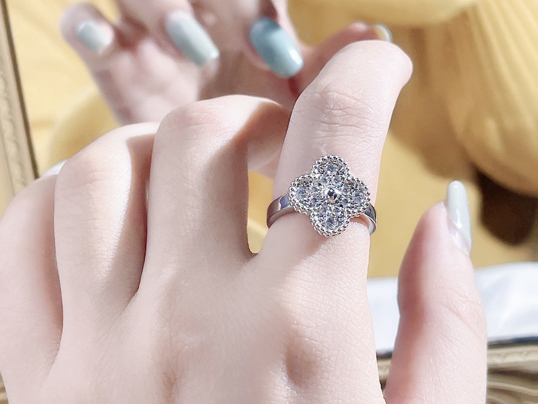 [Solara Jewelry]CLOVER DIAMOND RING