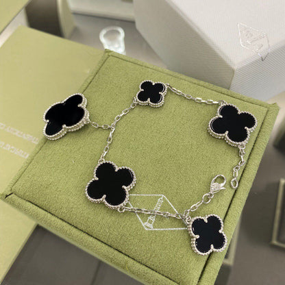 [Solara Jewelry]CLOVER 5 MOTIFS SIVLER ONYX BRACELET