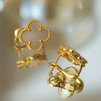 [Solara Jewelry]CLOVER MEDIUM 1 MOTIFS  WHITE MOP STUD EARRINGS