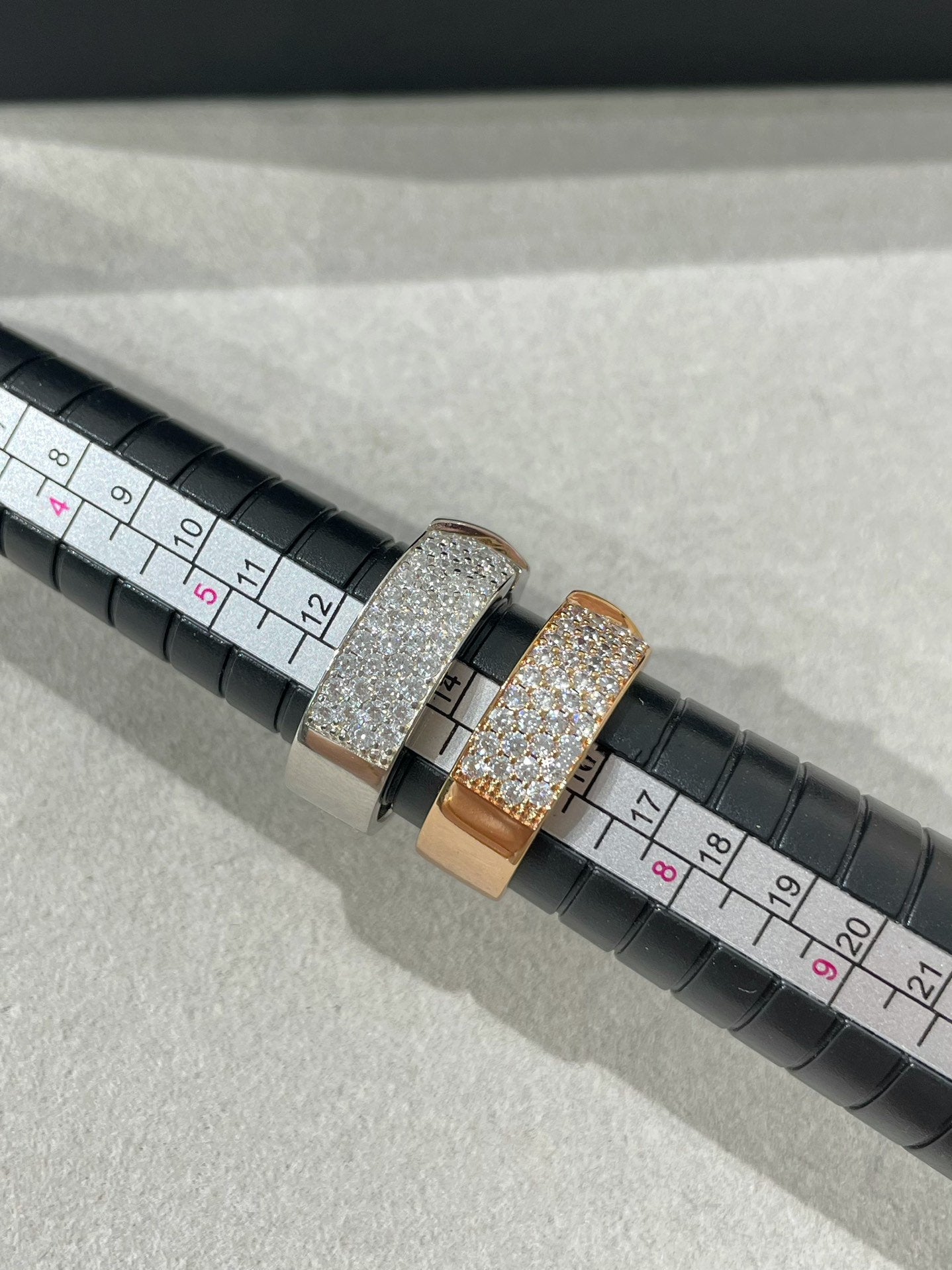 [Solara Jewelry]LIENS EVIDENCE  DIAMOND PAVED RING