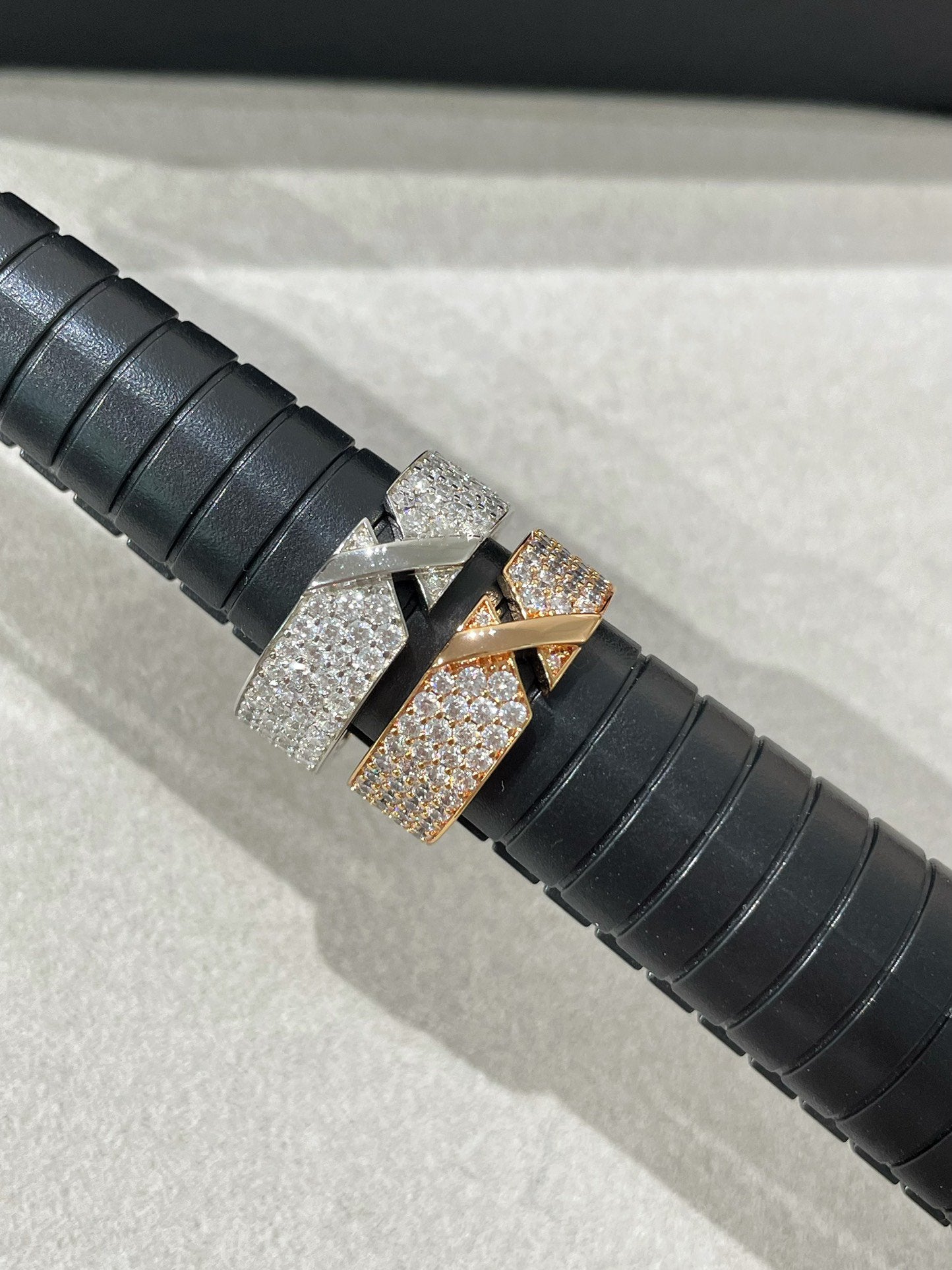 [Solara Jewelry]LIENS EVIDENCE  DIAMOND PAVED RING