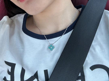 [Solara Jewelry]CLOVER 1 DIAMOND LIGHT BLUE SILVER NECKLACE