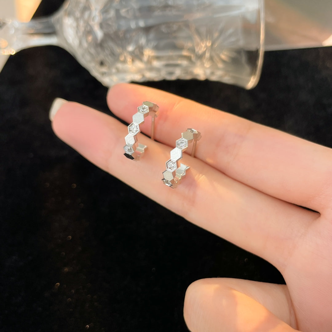[Solara Jewelry]BEE LOVE DIAMOND HOOP EARRINGS