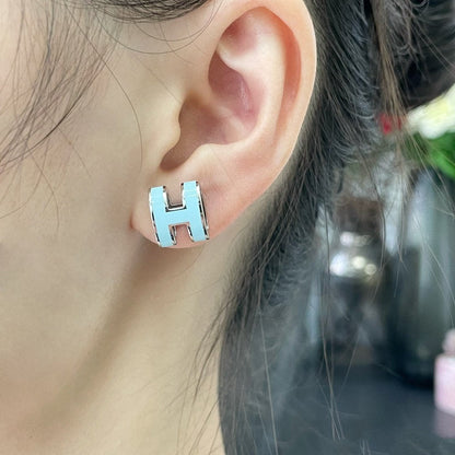[Solara Jewelry]POP H SKY BLUE STUD EARRINGS