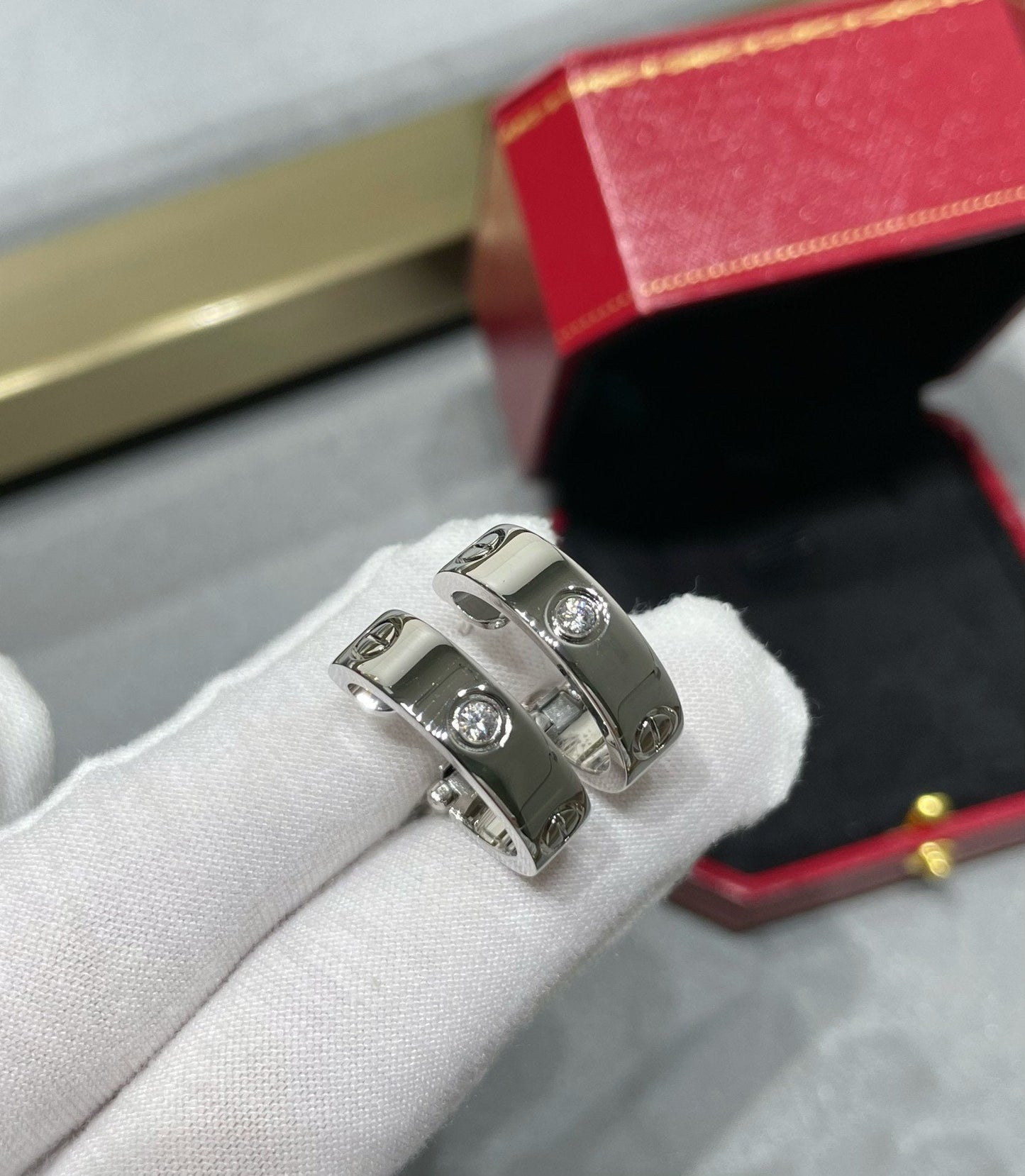 [Solara Jewelry]LOVE 5.5MM 1 DIAMOND EARRINGS