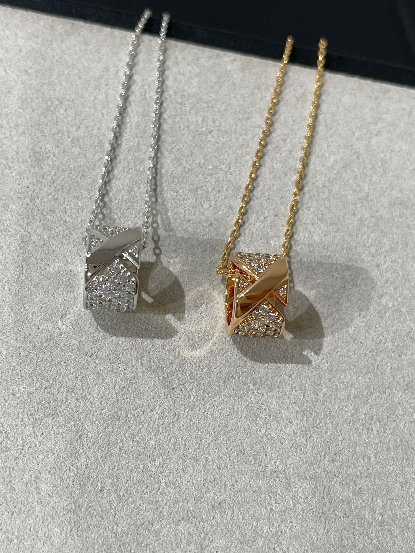 [Solara Jewelry]LIENS EVIDENCE DIAMOND PAVED NECKLACE