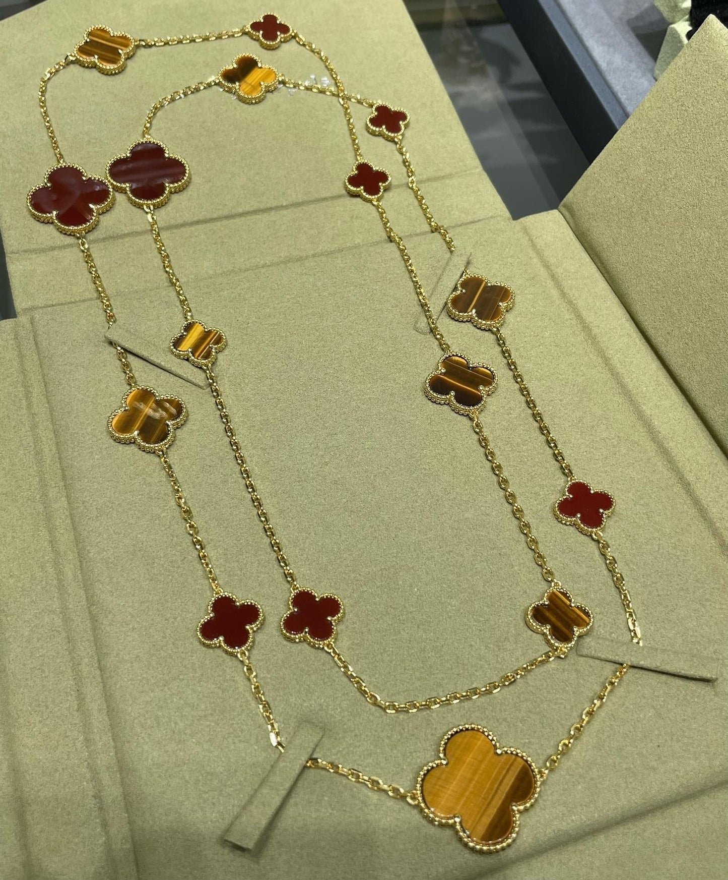 [Solara Jewelry]CLOVER 16 MOTIF CARNELIAN TIGER EYE ROSE GOLD NECKLACE