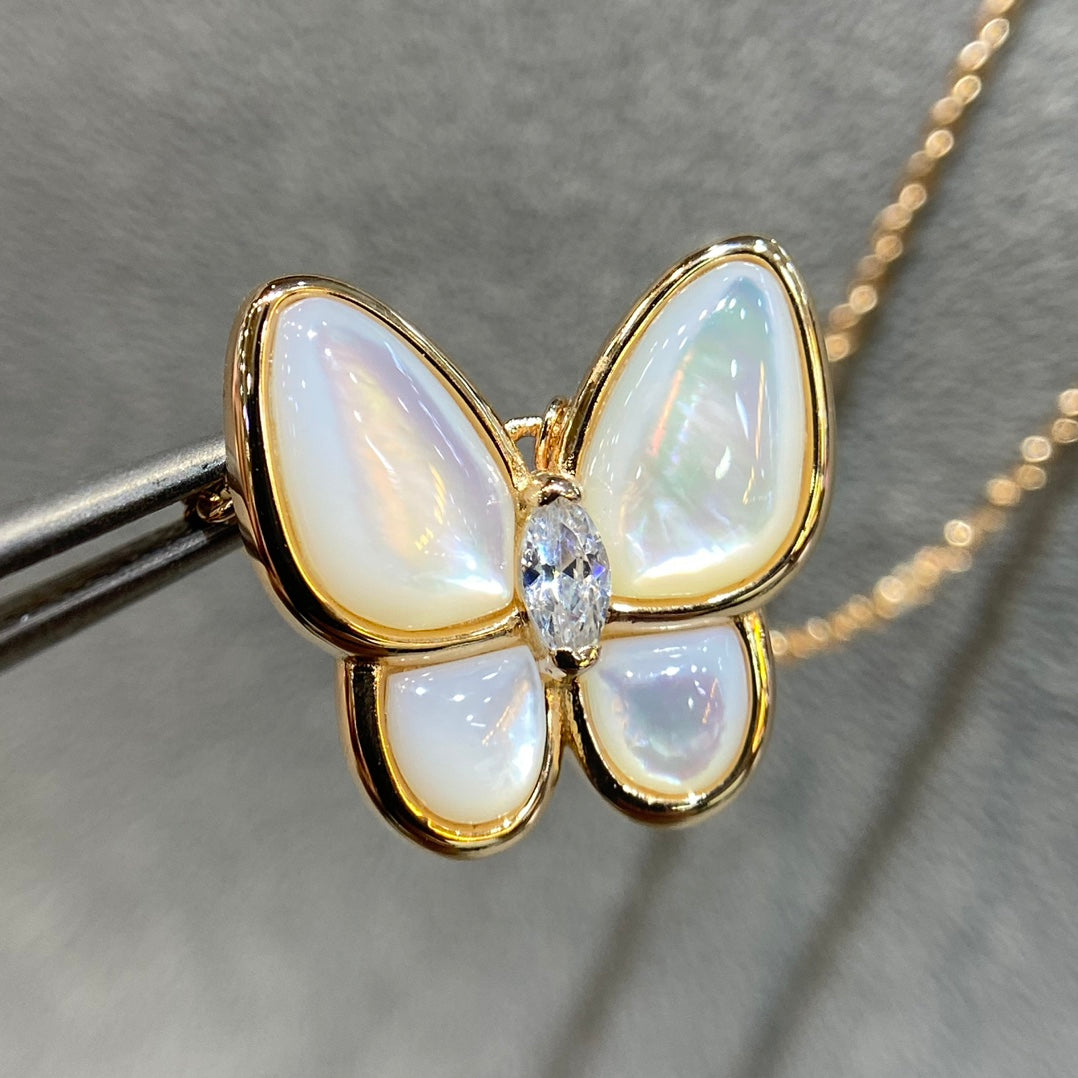 [Solara Jewelry]BUTTERFLY MOP DIAMOND NECKLACE