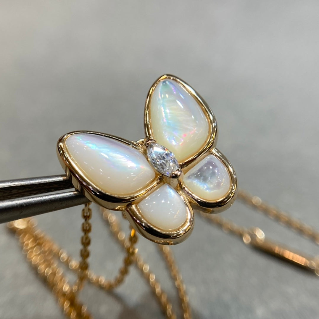 [Solara Jewelry]BUTTERFLY MOP DIAMOND NECKLACE