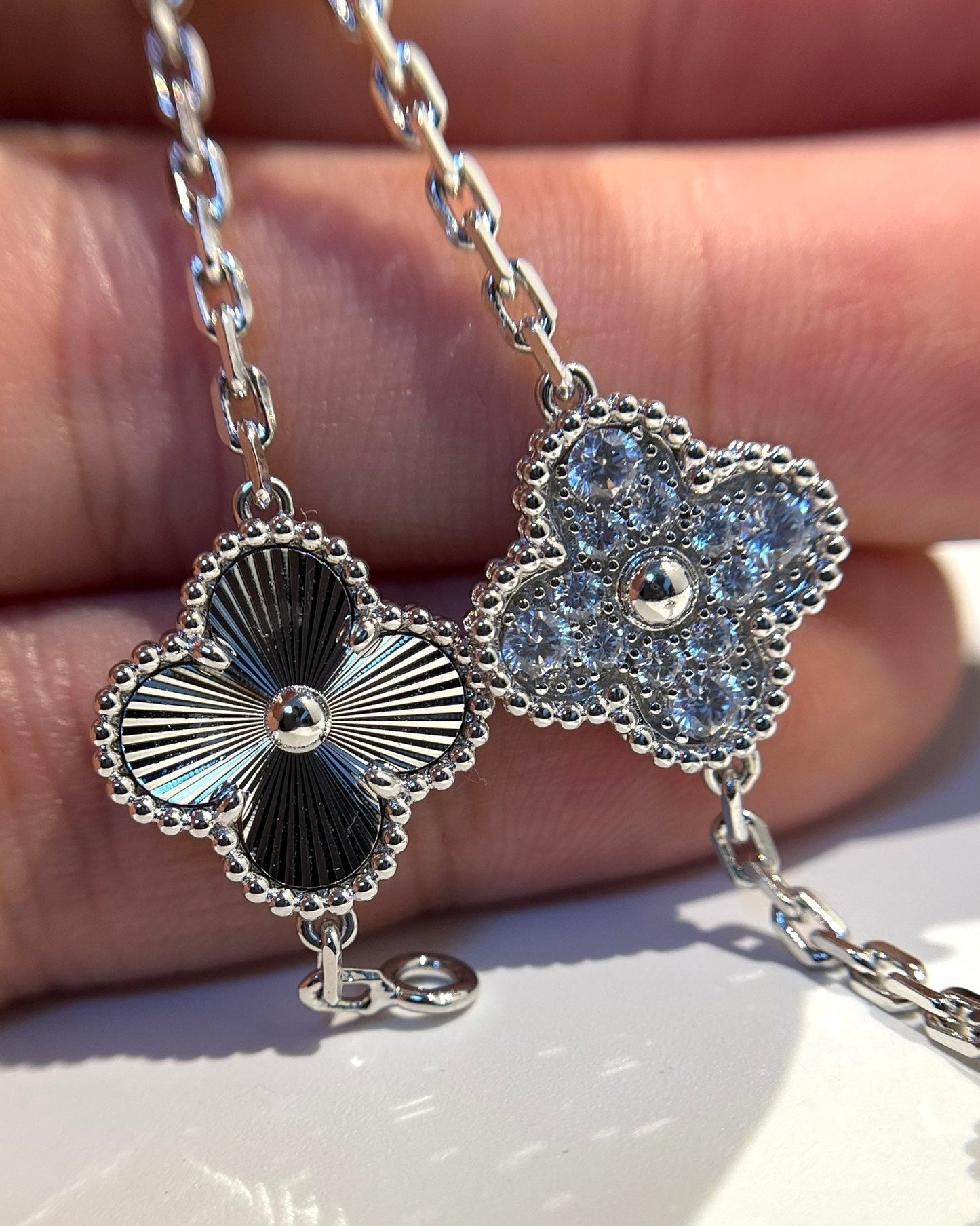 [Solara Jewelry]CLOVER 5 MOTIF SILVER DIAMOND BRACELET