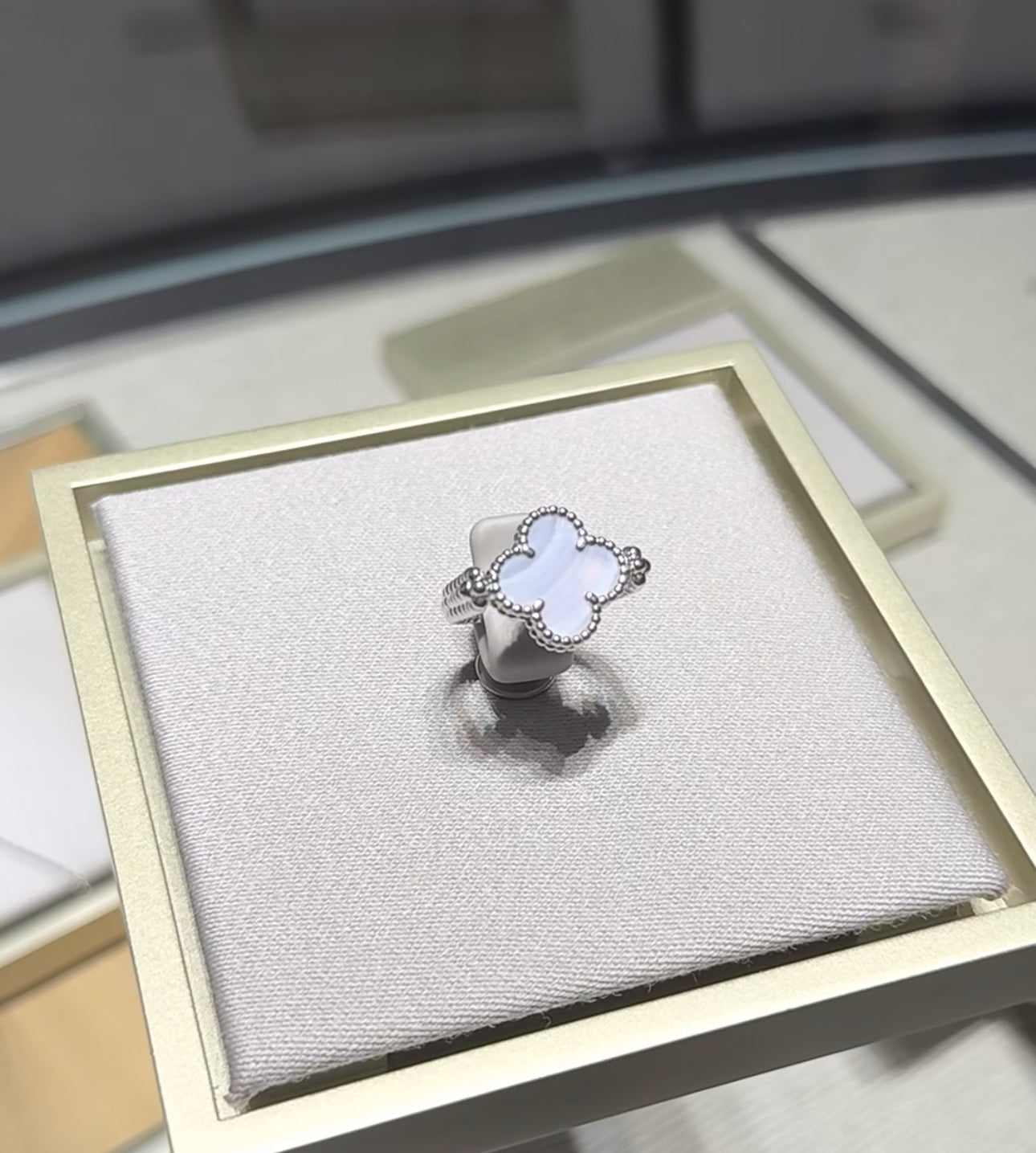 [Solara Jewelry]CLOVER RIVERSIBLE PURPLE CHALCEDONY RING
