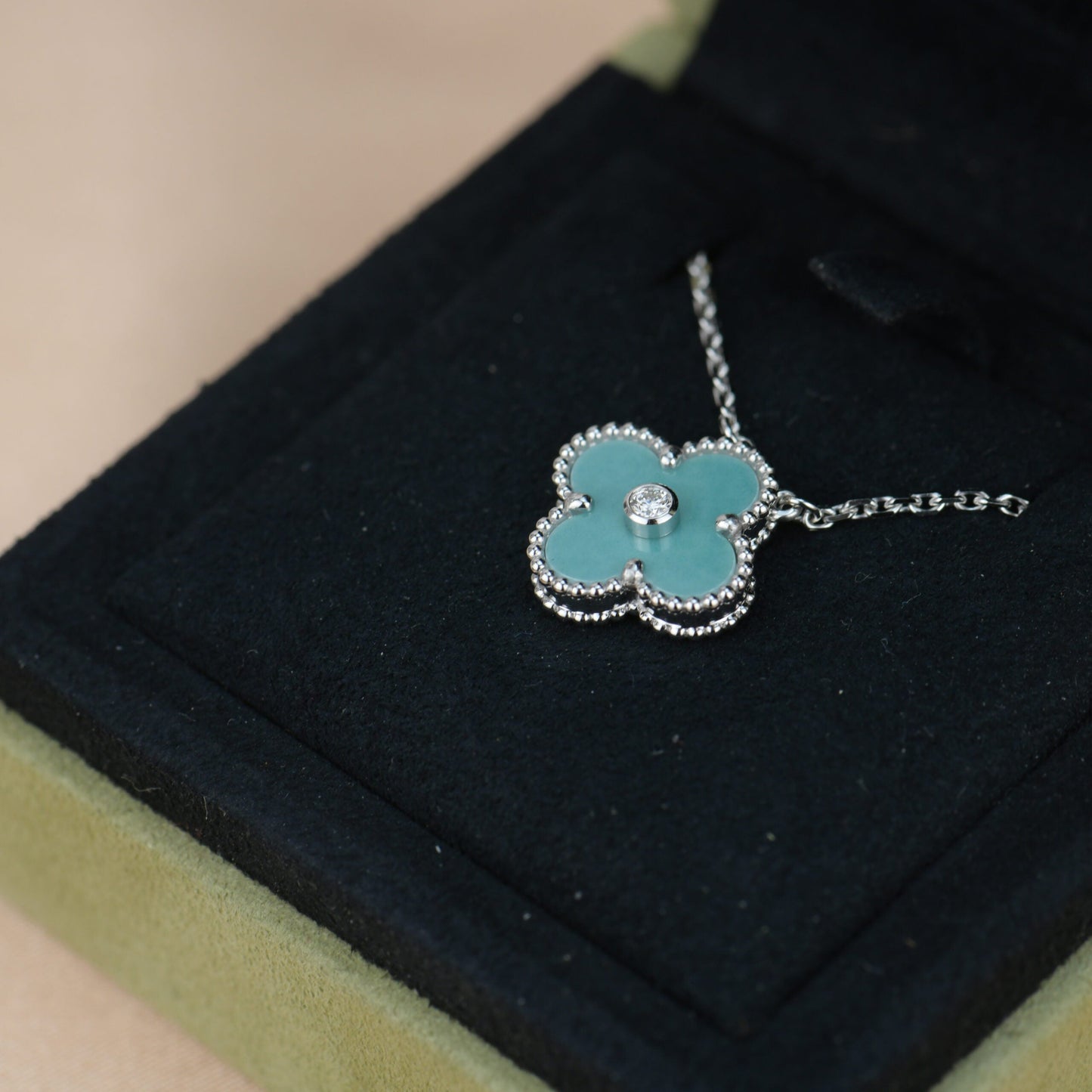 [Solara Jewelry]CLOVER 15MM DIAMOND SVRES PORCELAIN  NECKLACE SILVER