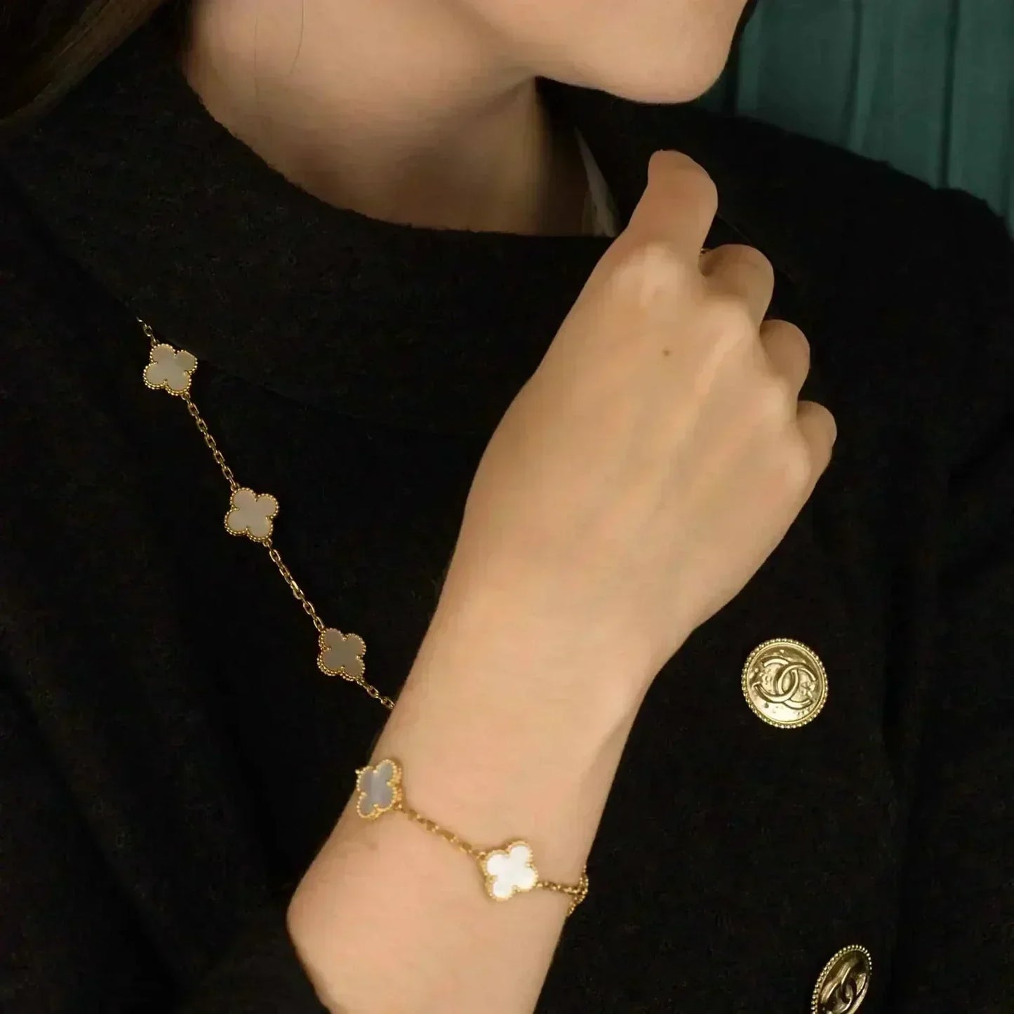 [Solara Jewelry]CLOVER  5 MOTIF WHITE MOP BRACELET