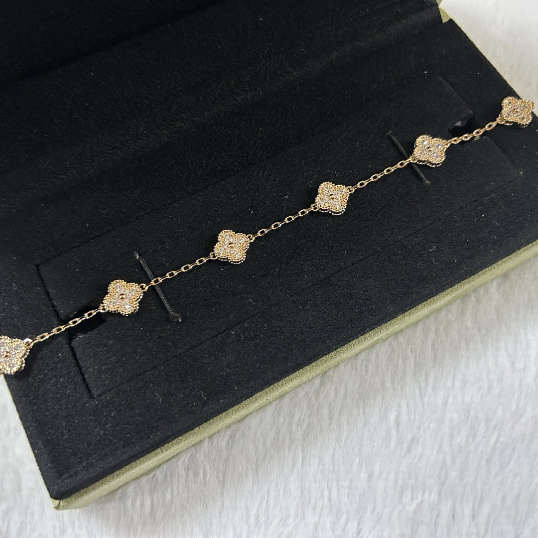 [Solara Jewelry]CLOVER 6 MOTIF DIAMOND BRACELET