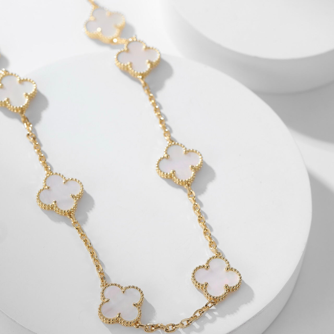 [Solara Jewelry]CLOVERS THE 10-MOTIFS WHITE MOTHER OF PEARL NECKLACE
