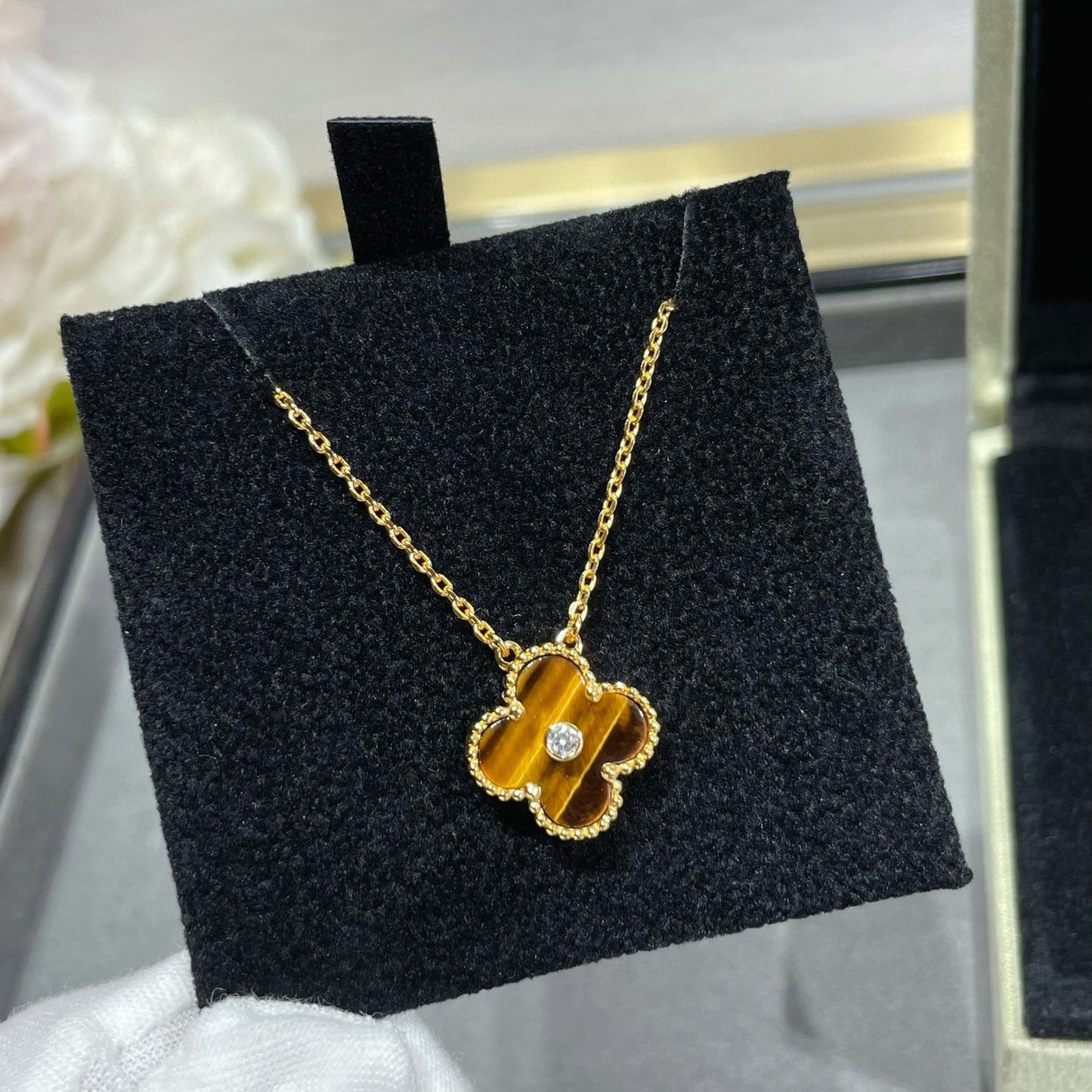 [Solara Jewelry]CLOVER 15MM DIAMOND AND YELLOW TIGER'S EYE AGATE necklace