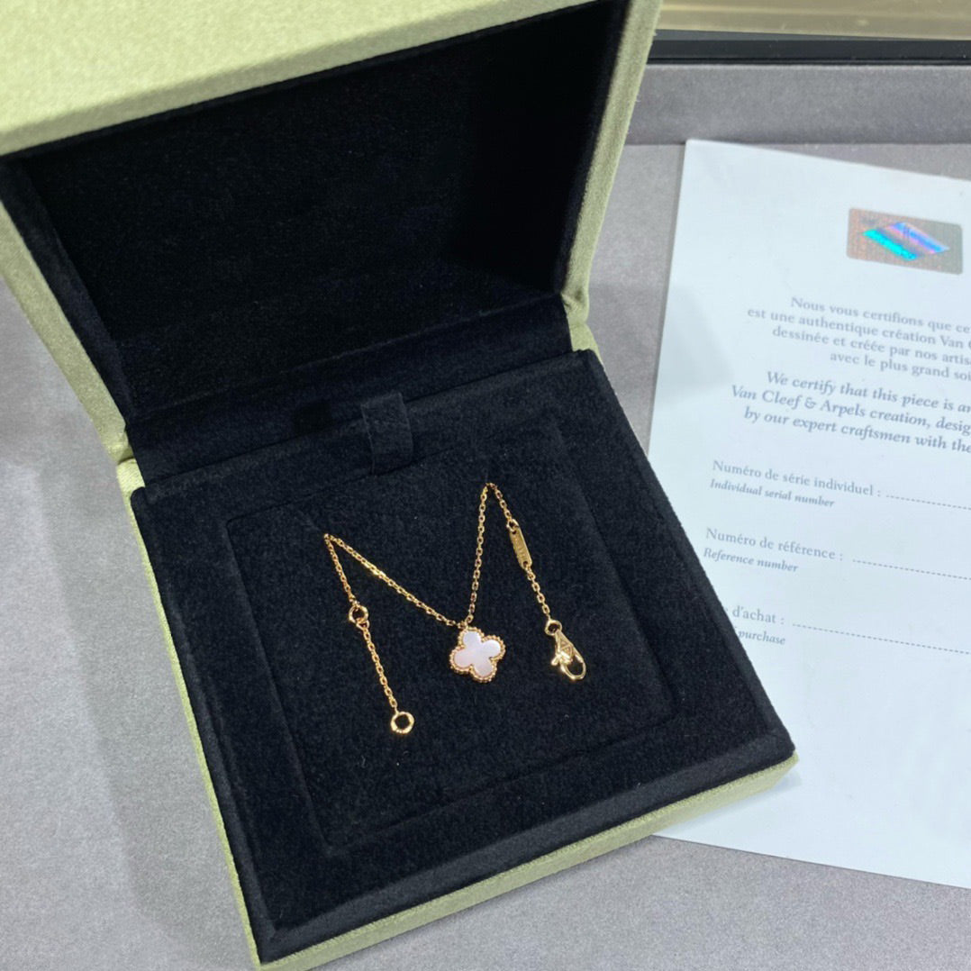 [Solara Jewelry]CLOVER 15MM PINK MOTHER-OF-PEARL SINGLE FLOWER NECKLACE