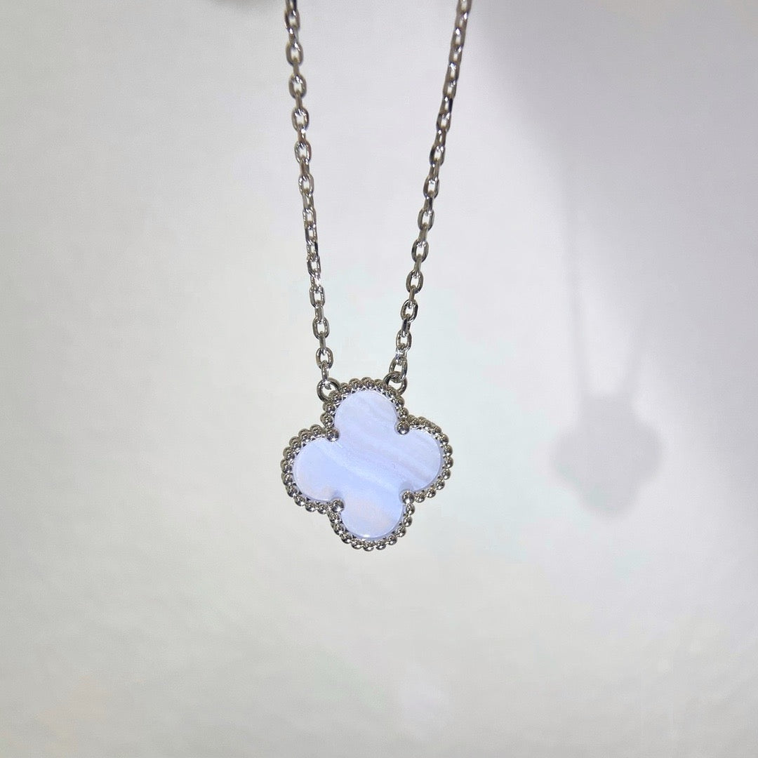 [Solara Jewelry]CLOVER 15MM BLUE CHALCEDONY NECKLACE SILVER