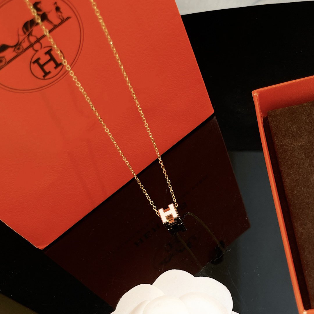 [Solara Jewelry]H WHITE SQUARE GOLD NECKLACE