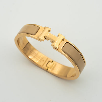 [Solara Jewelry]H GREY BRACELET