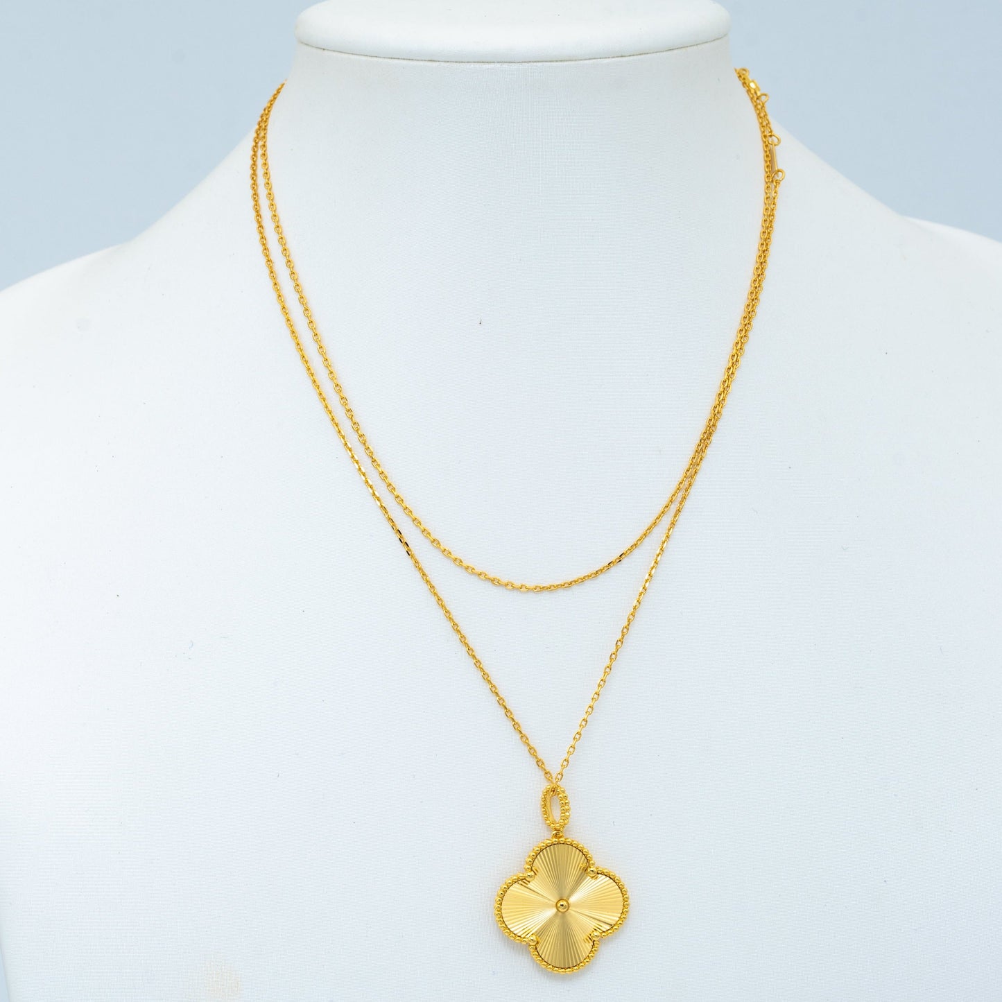 [Solara Jewelry]CLOVER 25MM PEDANT NECKLACE GOLD