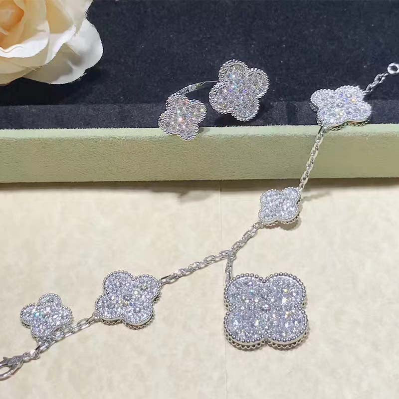 [Solara Jewelry]CLOVER 6 MOTIFS SILVER DIAMOND BRACELET