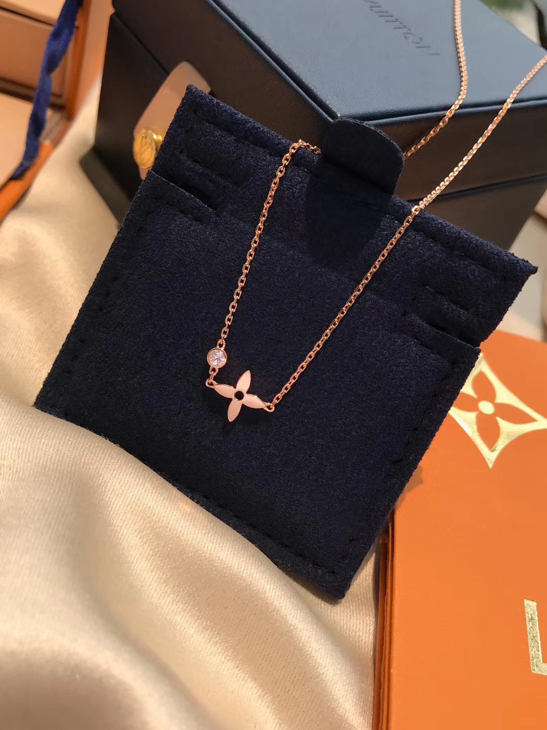 [Solara Jewelry]BLOSSOM PENDANT PINK GOLD AND DIAMOND