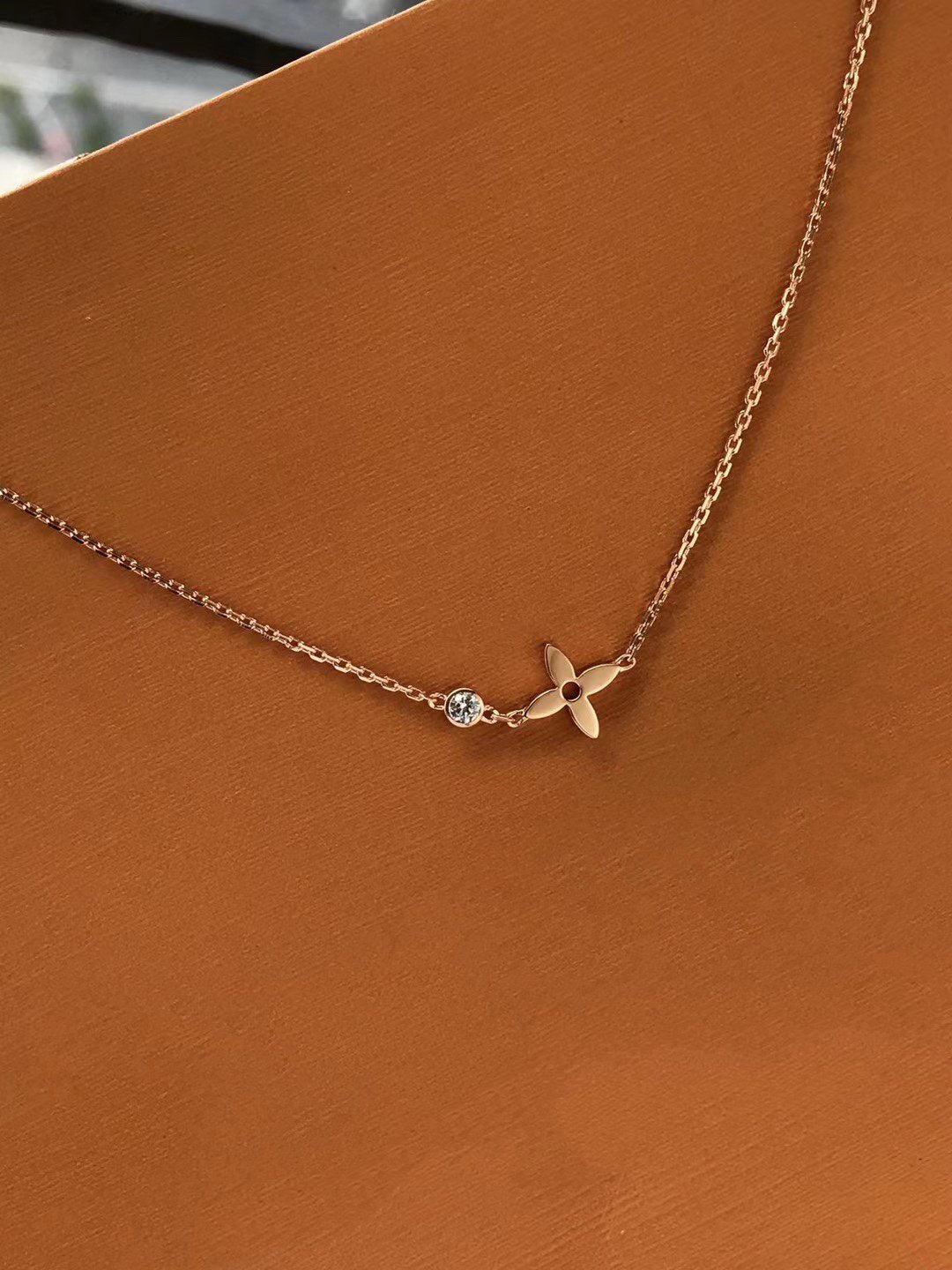 [Solara Jewelry]BLOSSOM PENDANT PINK GOLD AND DIAMOND