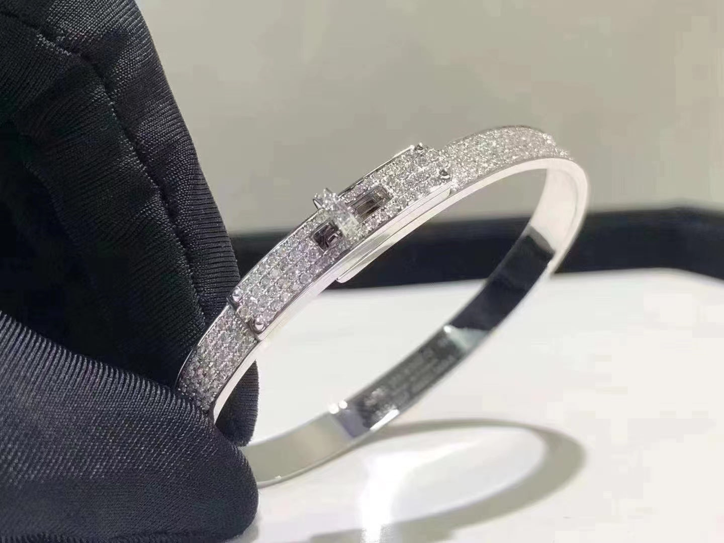 [Solara Jewelry]HM KELLY BRACELET IN SILVER AND FULL PAVE DIAMOND